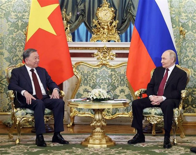 Party leader To Lam holds talks with President Putin in Moscow- Ảnh 2.