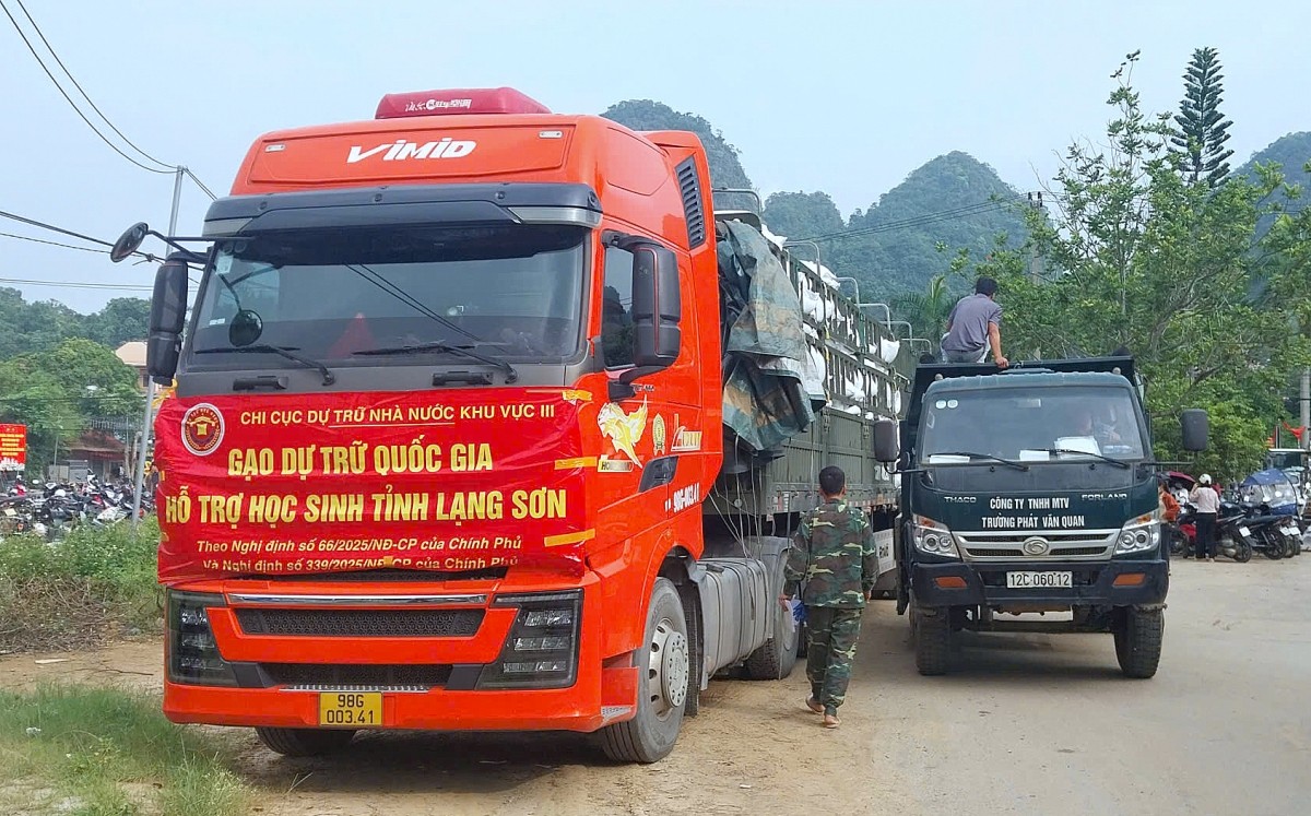 Chi cục Dự trữ Nhà nước khu vực III: Hoàn thành xuất cấp hơn 1.611 tấn gạo dự trữ quốc gia hỗ trợ học sinh, học viên