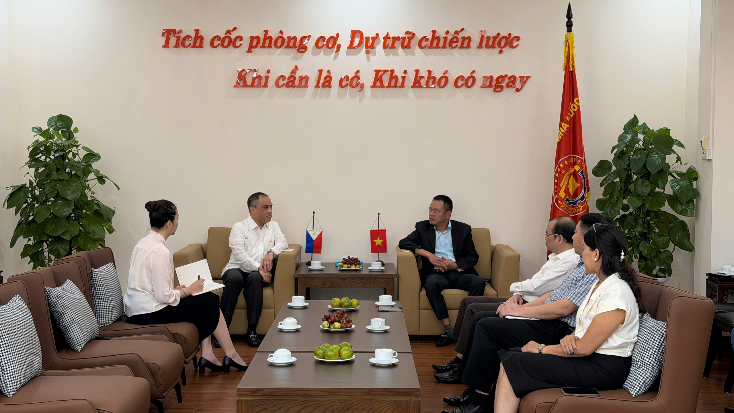 Góp phần vun đắp tình hữu nghị Việt Nam – Philippines